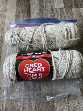 Red Heart Super Saver Yarn Aran Fleck 2 Skeins Worsted Medium 4 10oz Total